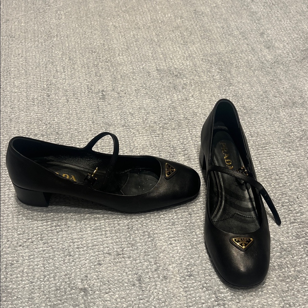 Prada Black Women's Mary Jane block heel size 39.5